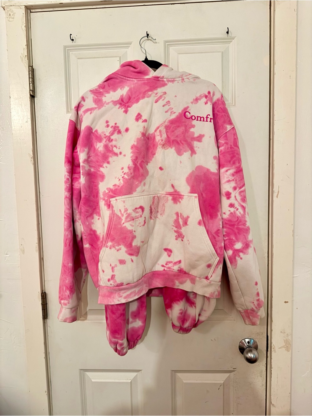 Comfrt Tie-Dye Pink & White Hoodie and Sweatpants